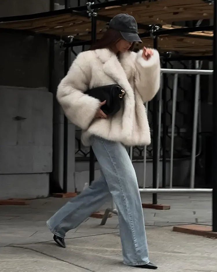 Oversized faux fur jacket for women with a cosy texture - J&B; - 9 - London-stylehouse.com