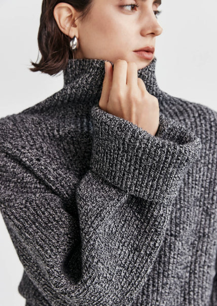 Oversized women’s jumper with a high collar and a relaxed fit - J&B; - 4 - London-stylehouse.com