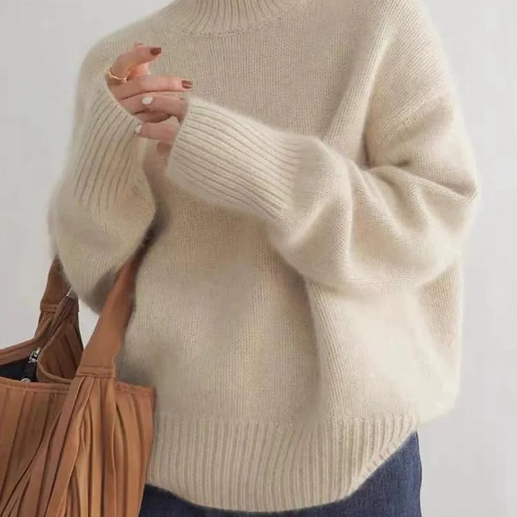Luxurious oversized cashmere sweater for women with a chic roll neck – Soft and cosy - J&B - 5 - London-stylehouse.com