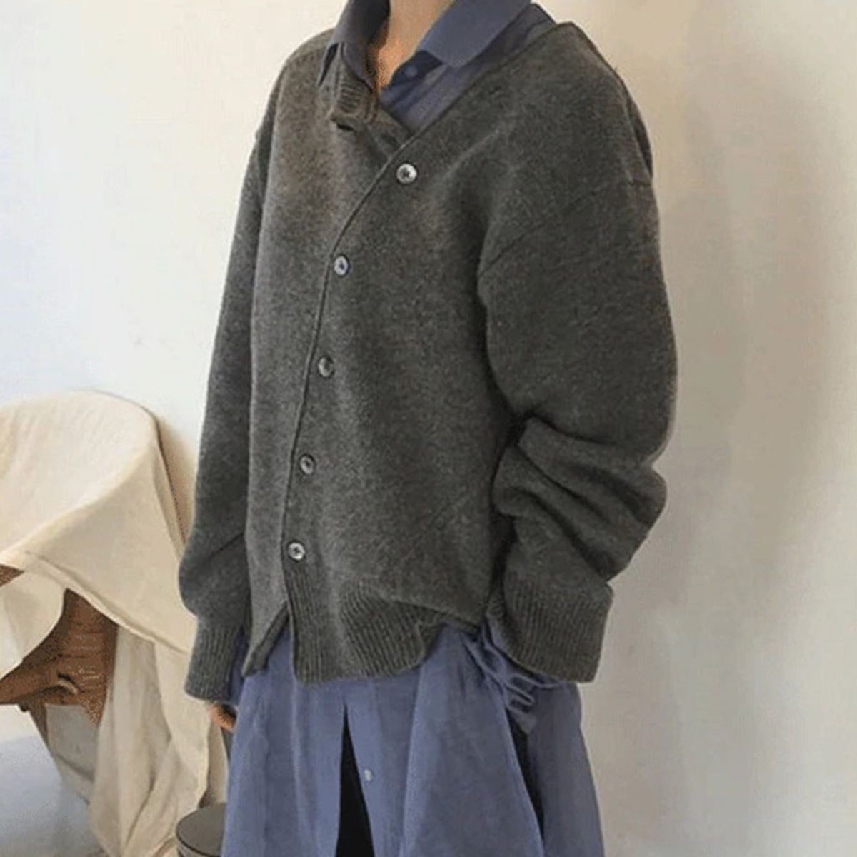 Relaxed-fit women’s knitted jumper with button detail - J&B - 5 - London-stylehouse.com