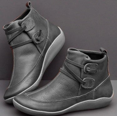 Women’s ankle boots with a round toe and a flat sole - 4 - London-stylehouse.com