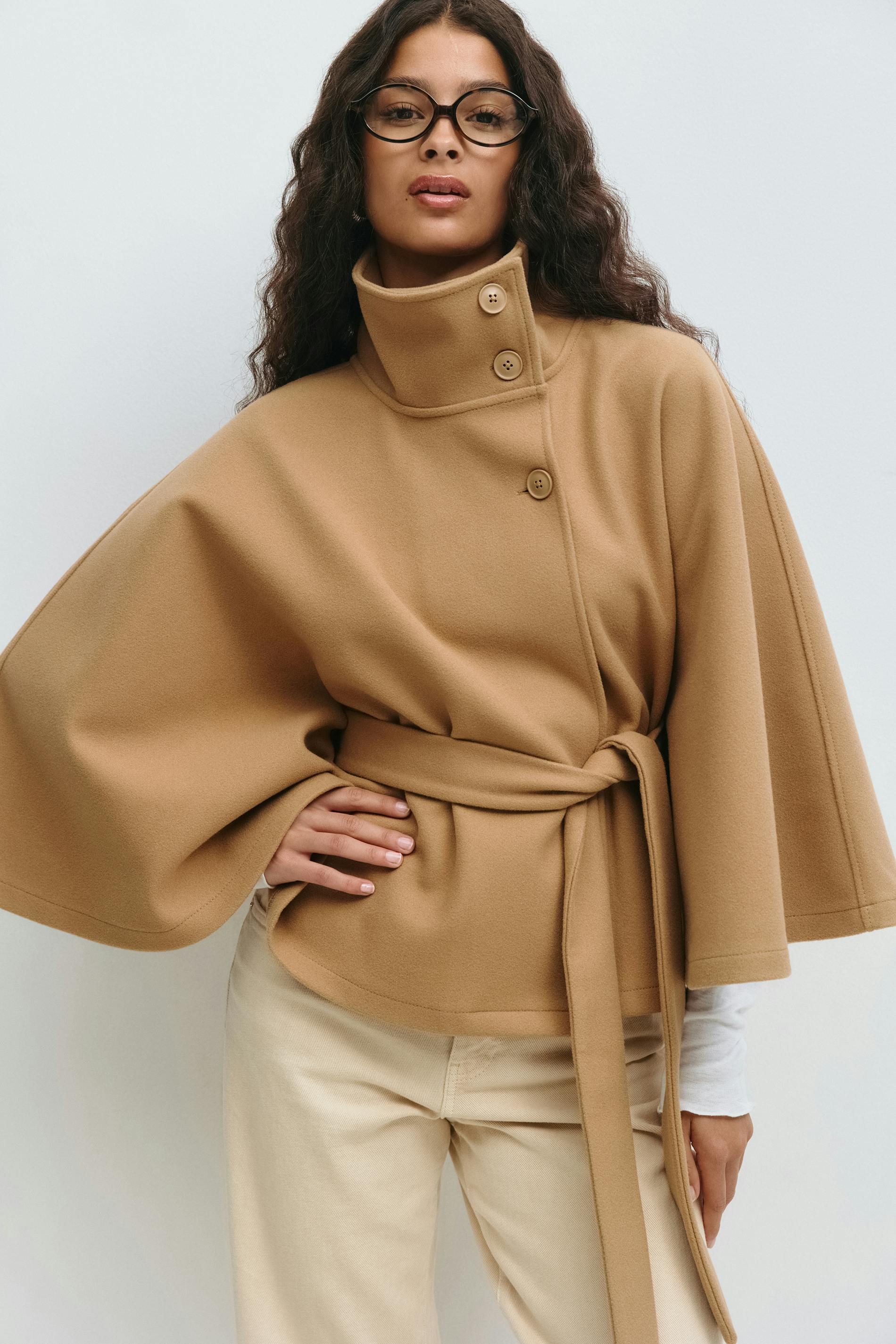 Women’s loose-fitting cape coat with a high collar and belt - J&B; - 8 - London-stylehouse.com