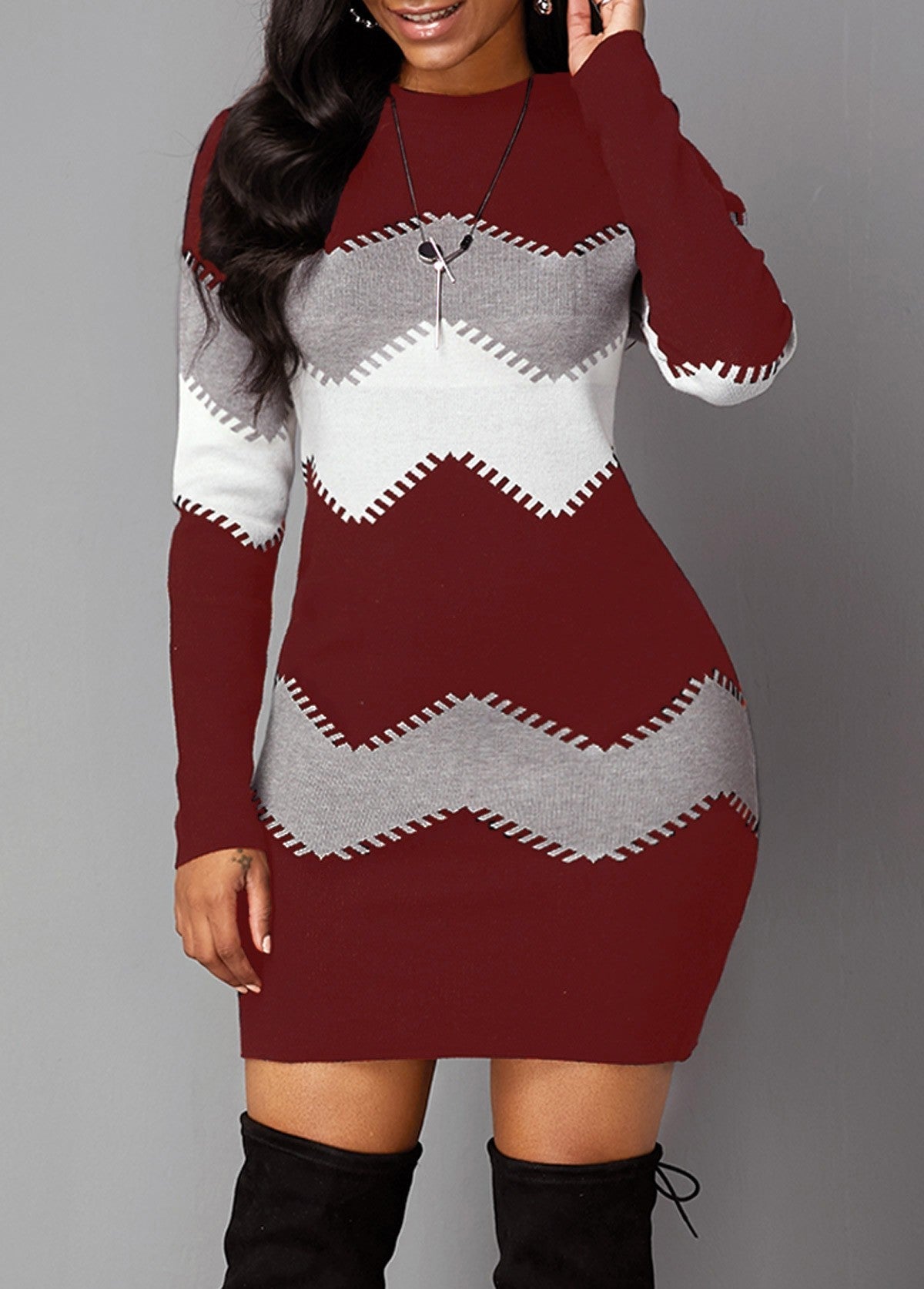 Women’s dress with a figure-hugging fit and chevron design | L&S - 3 - London-stylehouse.com