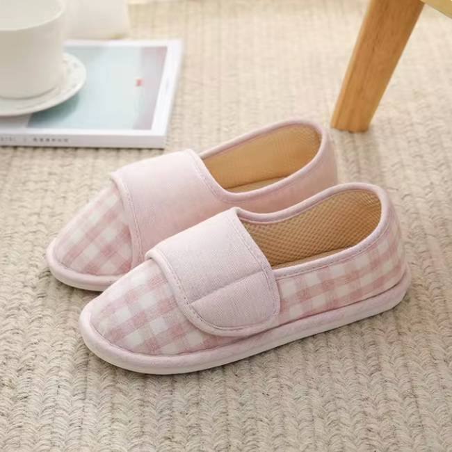 Diabetic-Friendly Adjustable Slippers for Women - Soft Check Design - J&B - 9 - London-stylehouse.com