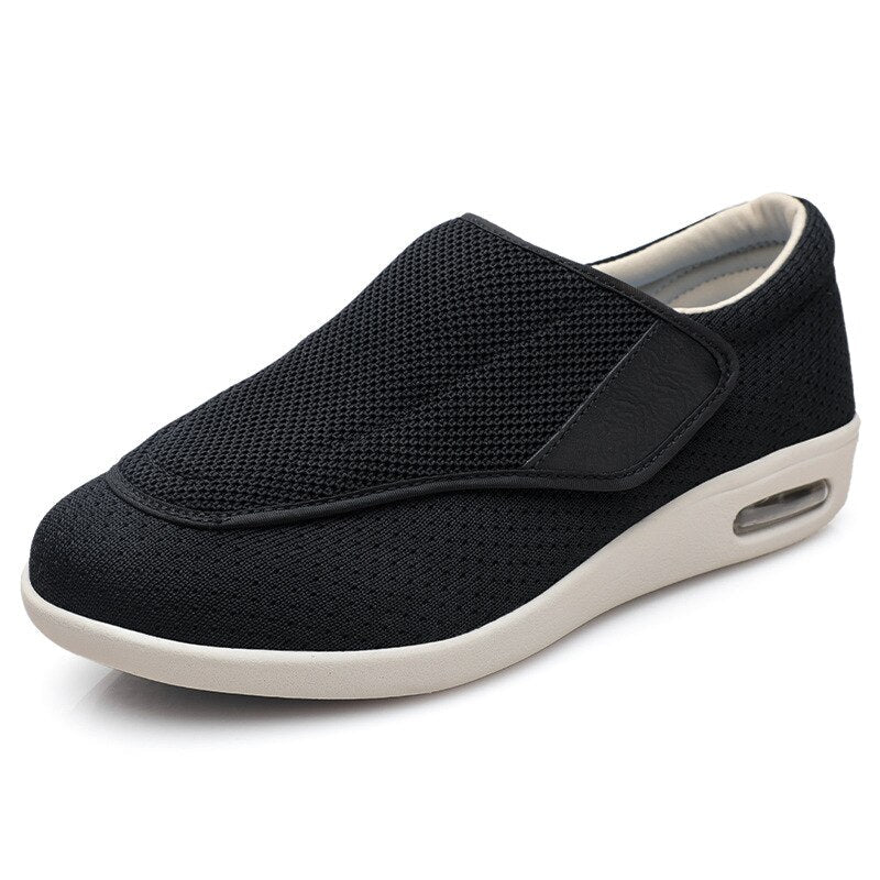 Bequeme Herren Slipper für Diabetiker - Weite Passform & Verstellbarer Klettverschluss - J&B - 5 - Atelier-Zofia