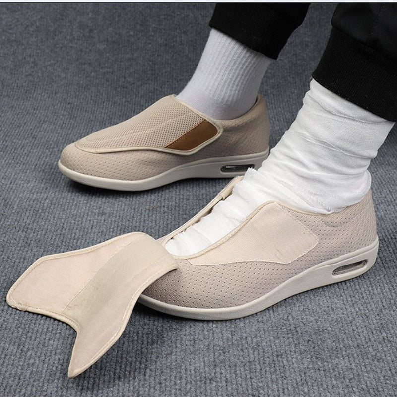 Komfortable Slipper für Herren mit Diabetesfreundlichem Design - J&B - 8 - Annoboutique