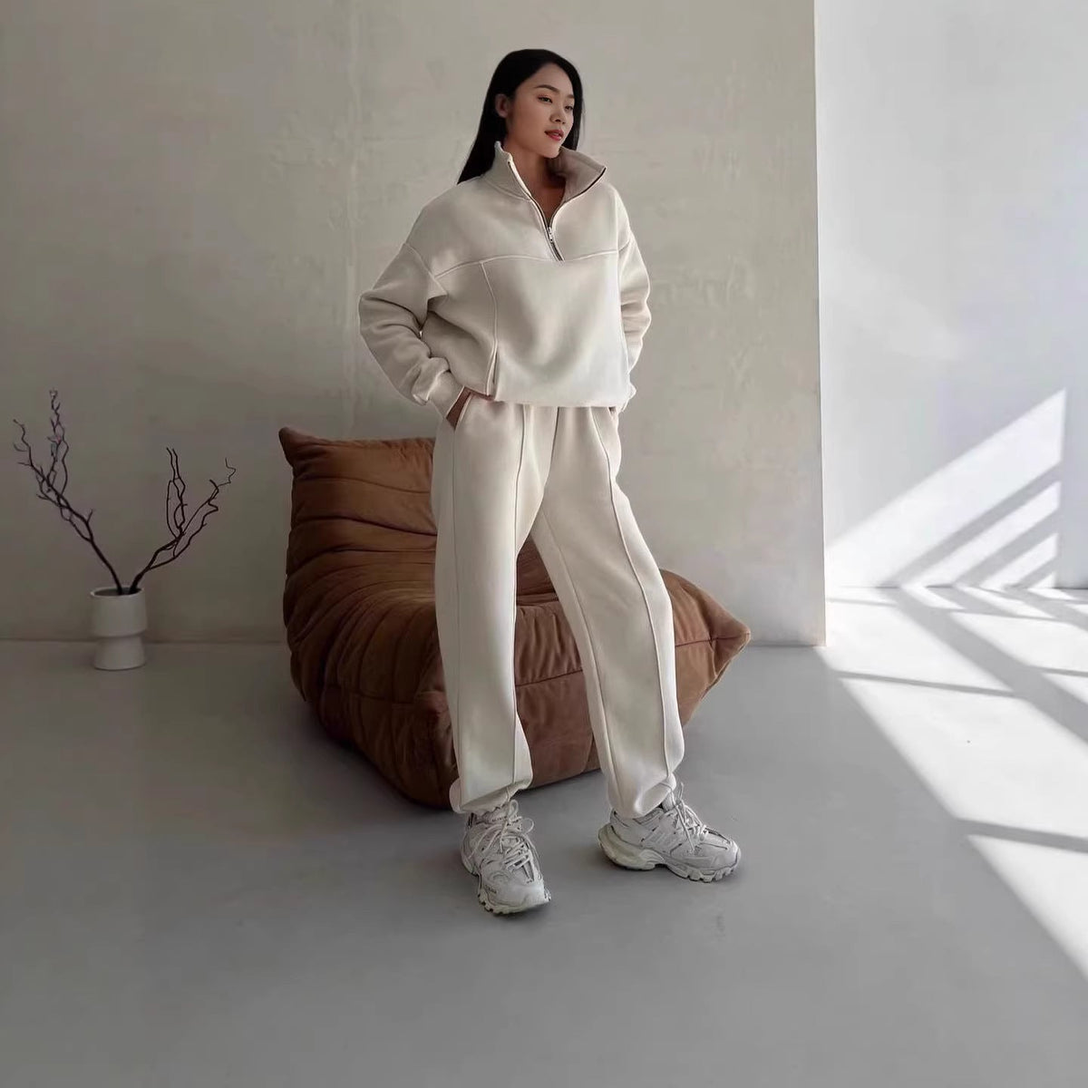 Lounge Set Women's Relaxed Fit with High Collar & Zip | L&S - 3 - London-stylehouse.com