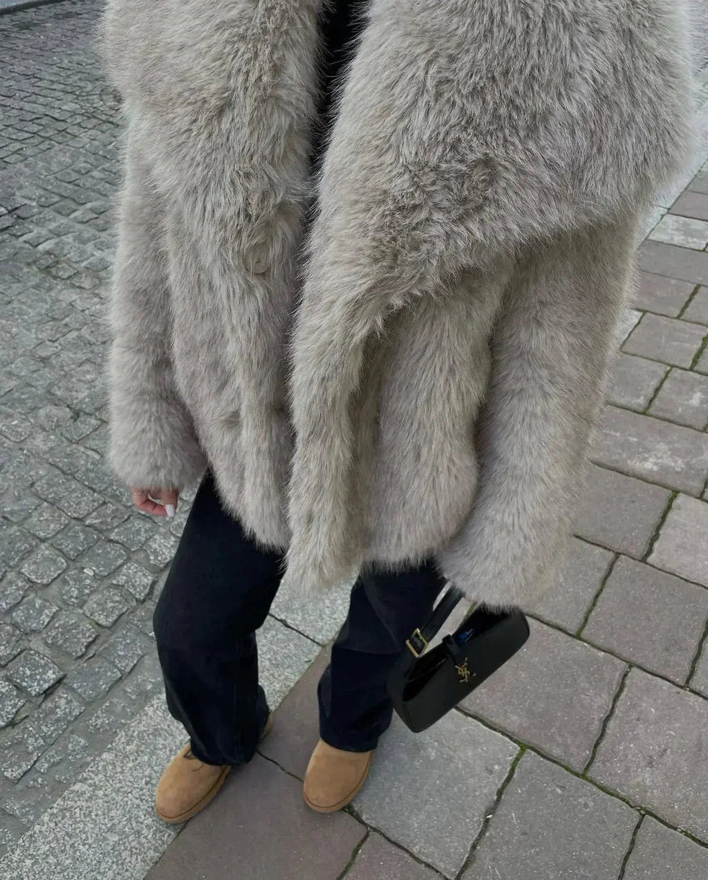 Faux Fur Jacket Women's Oversized Fit with Wide Collar | L&S - 6 - London-stylehouse.com