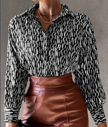 Blouse Women's Relaxed Fit with Chic Print | L&S - 1 - London-stylehouse.com