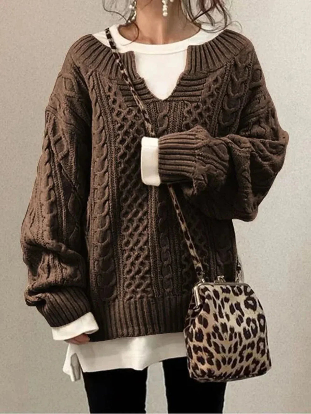 Women's Pullover with V-Neck and Chunky Cable Knit | L&S - 1 - London-stylehouse.com