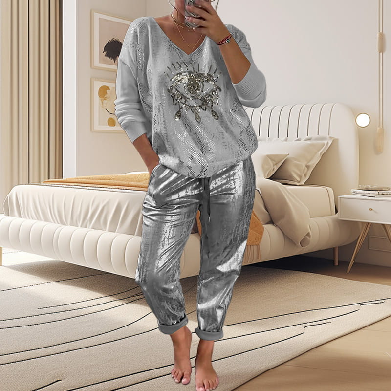 Outfit Women's V-Neck Top with Sequins and Shimmering Trousers | L&S - 2 - London-stylehouse.com
