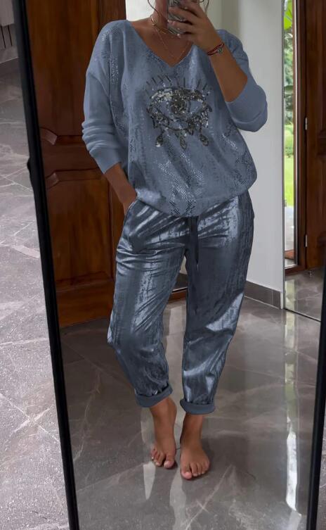 Outfit Women's V-Neck Top with Sequins and Shimmering Trousers | L&S - 7 - London-stylehouse.com