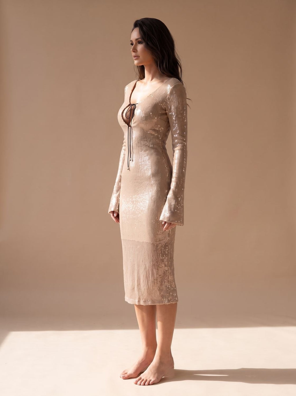 Women's Midi Dress with V-Neck and Flared Sleeves | L&S - 7 - London-stylehouse.com