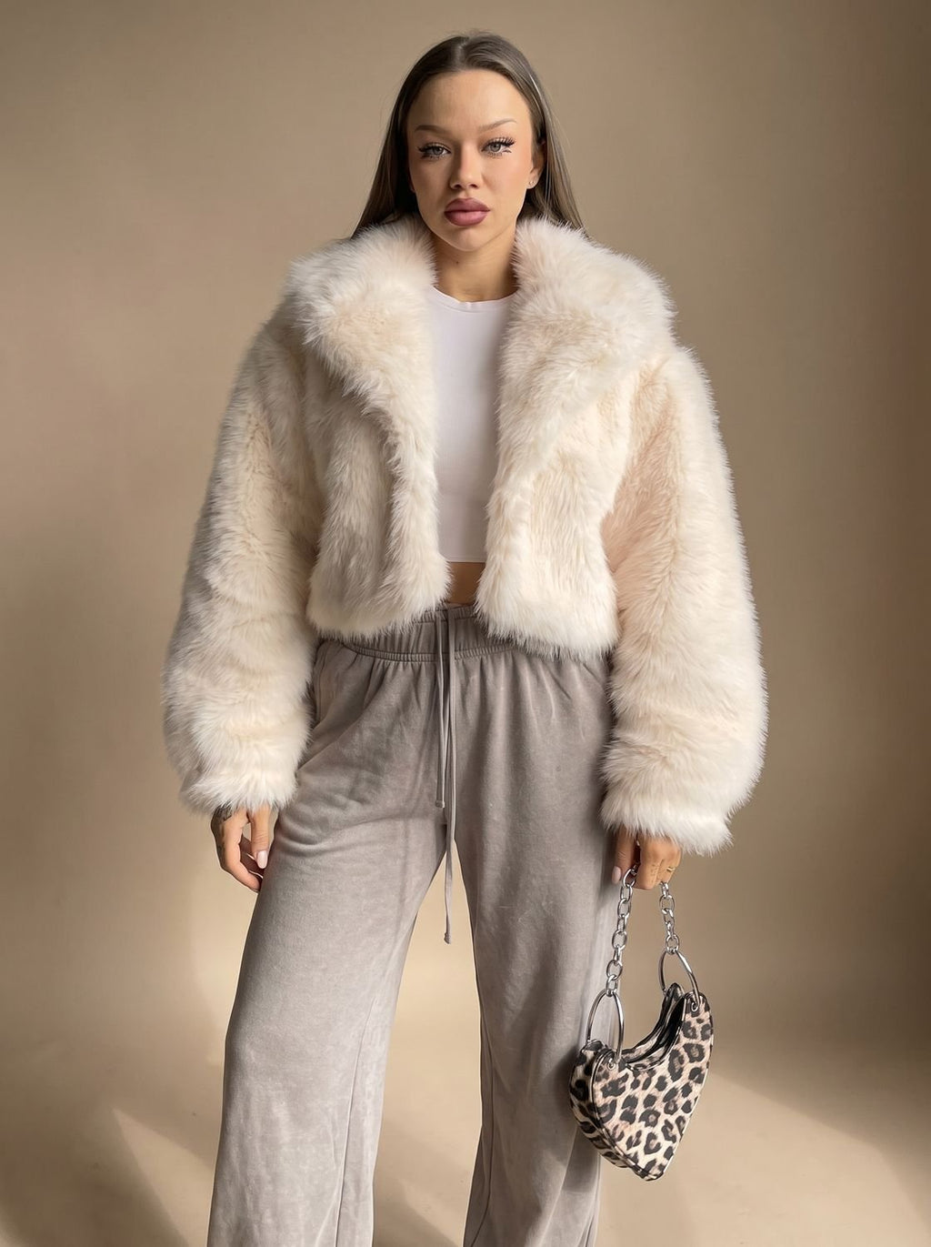 Faux Fur Coat Women's Cropped Style with Puffed Sleeves - 1 - London-stylehouse.com