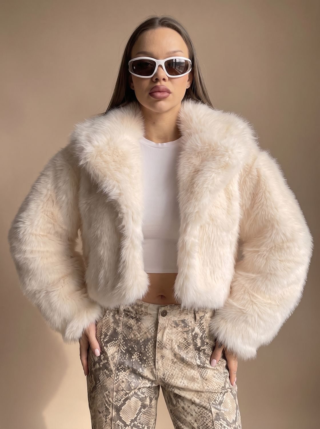 Faux Fur Coat Women's Cropped Style with Puffed Sleeves - 3 - London-stylehouse.com