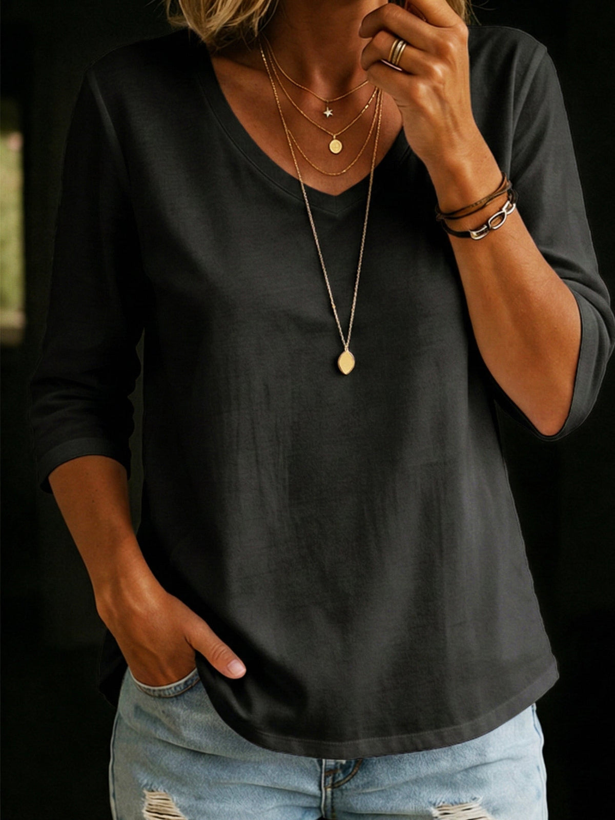 Women's V-Neck T-Shirt with Three-Quarter Sleeves and Relaxed Fit - 4 - London-stylehouse.com