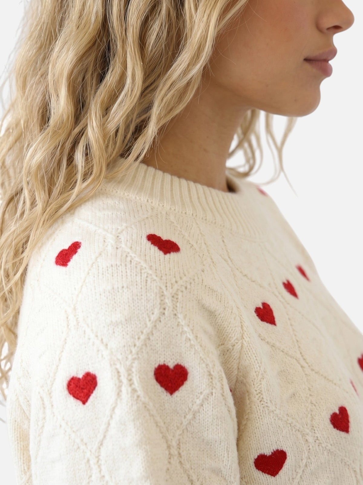 Women's Pullover with Heart Motif and Classic Fit - 3 - London-stylehouse.com