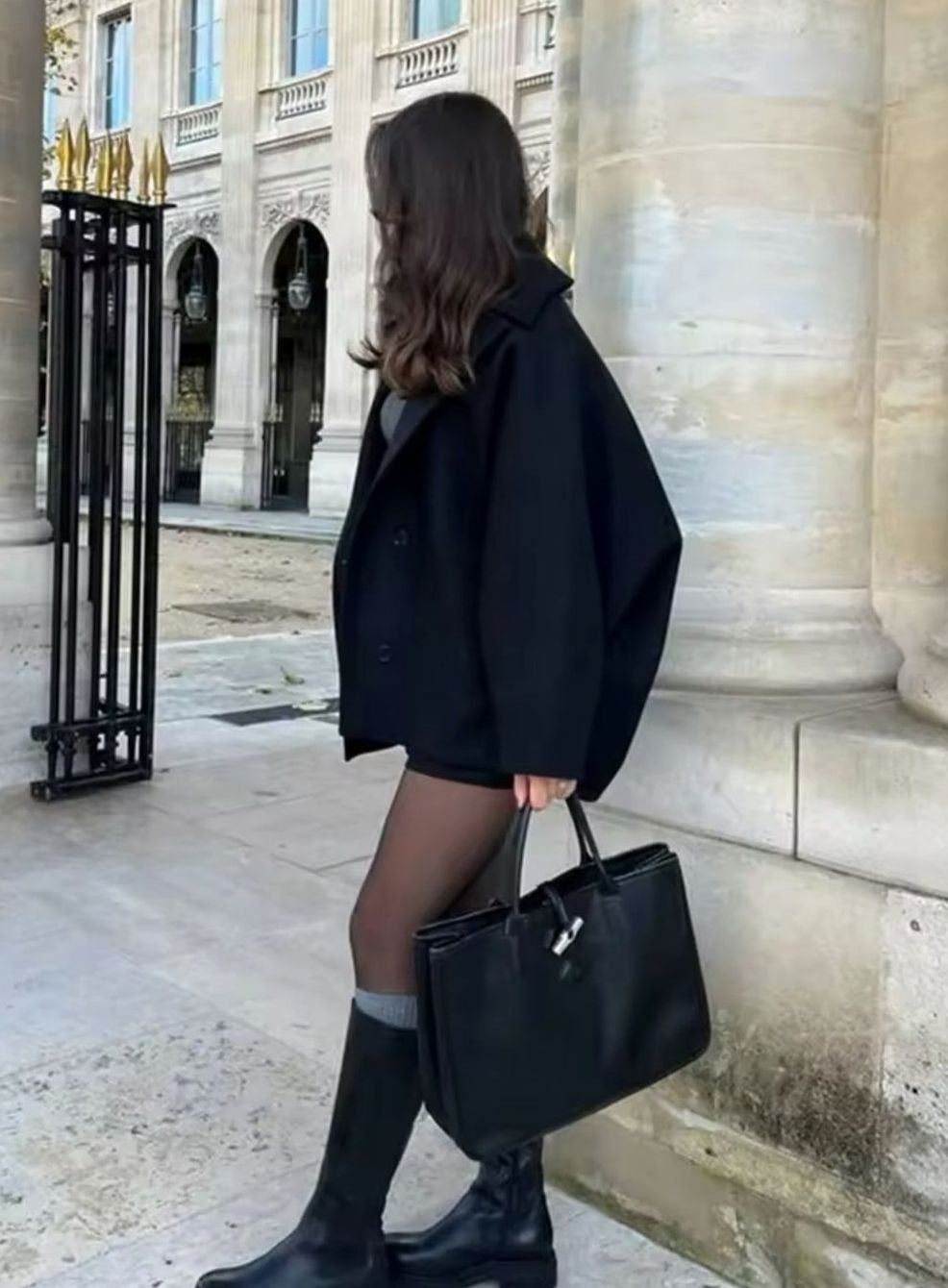 Women's Oversized Coat with Stylish Button Fastening - 5 - London-stylehouse.com