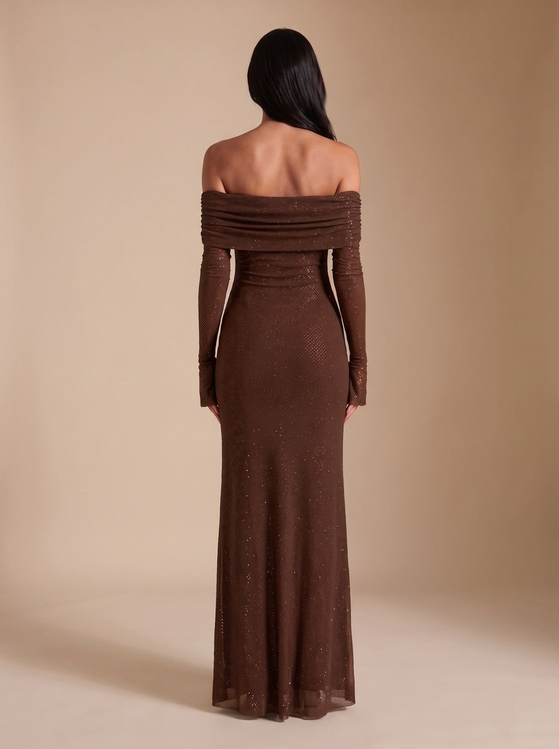 Maxi Dress Women's Off-Shoulder Fit with Elegant Detailing - 5 - London-stylehouse.com