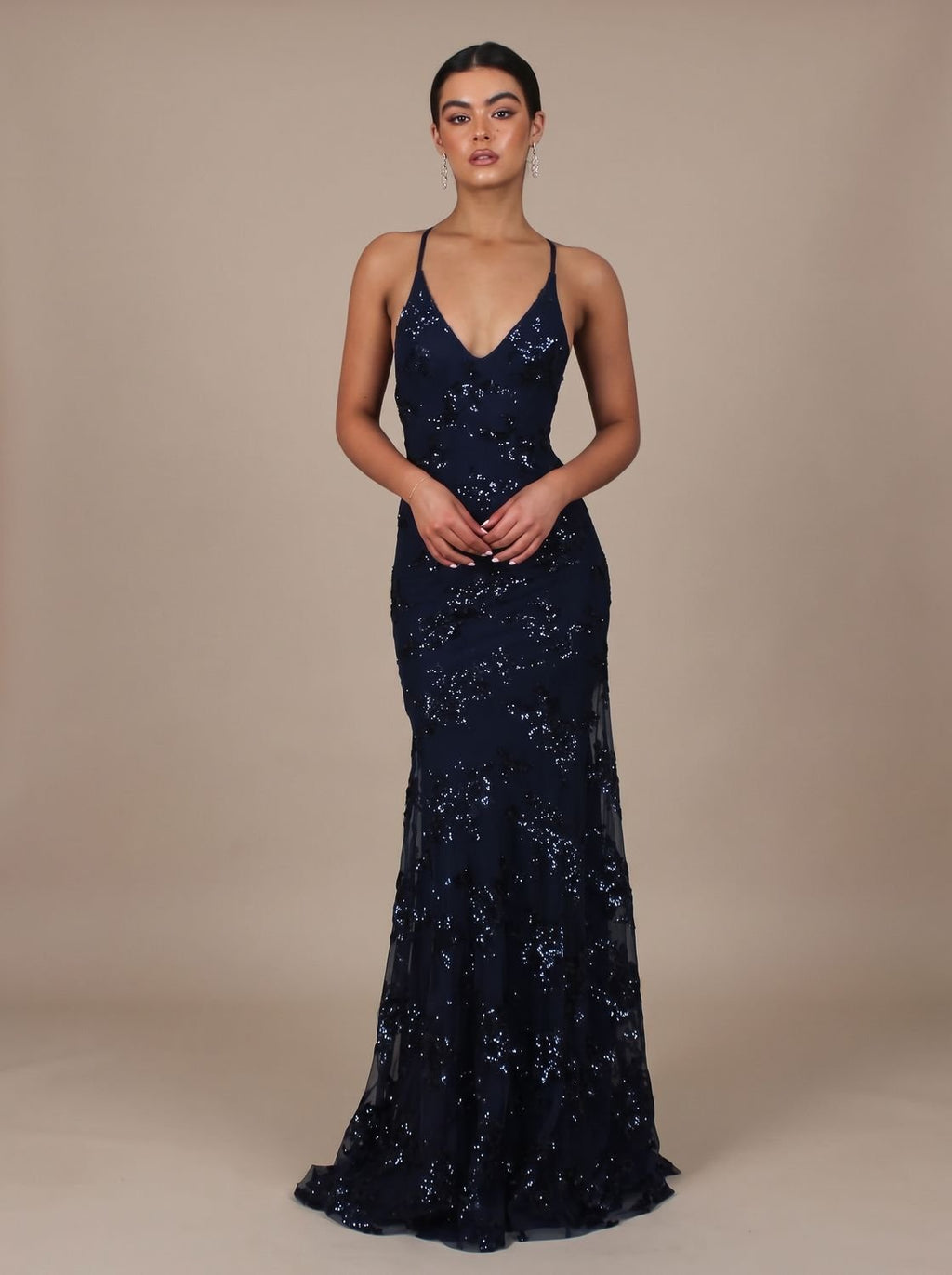 Women's Elegant Maxi Dress with V-Neck and Strappy Back - 1 - London-stylehouse.com
