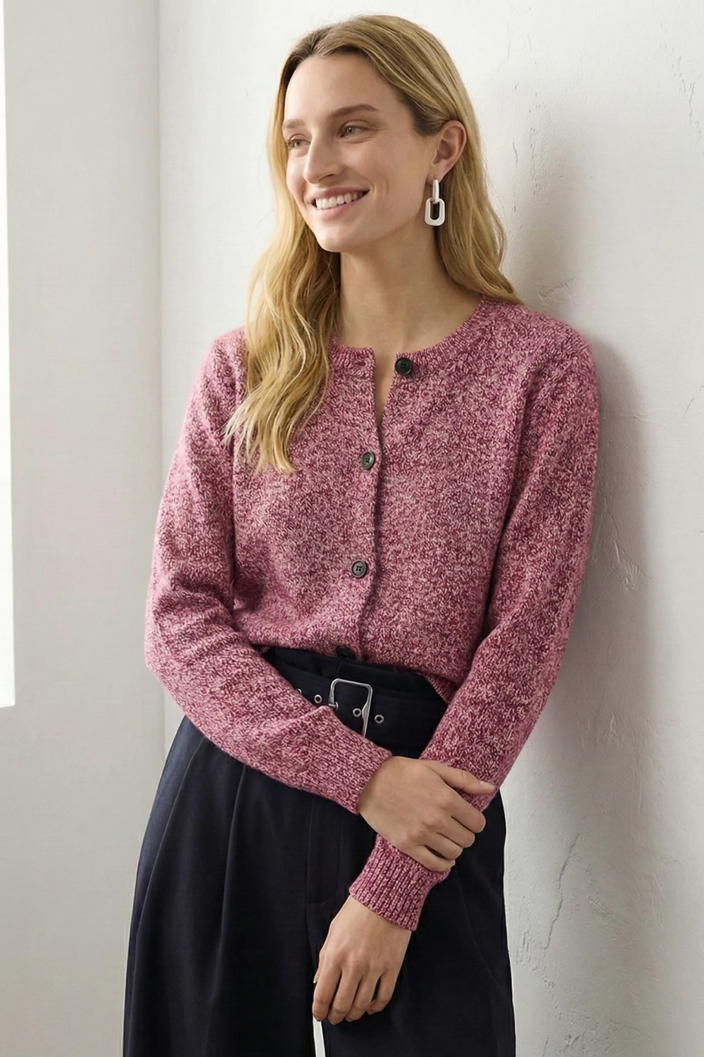 Women's Cardigan with Round Neck and Button Closure for Versatile Styling - 2 - London-stylehouse.com