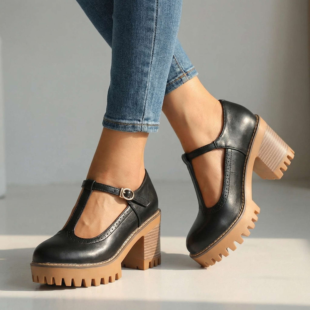 Mary Jane Heels for Women with T-Strap and Chunky Block Heel - 1 - London-stylehouse.com