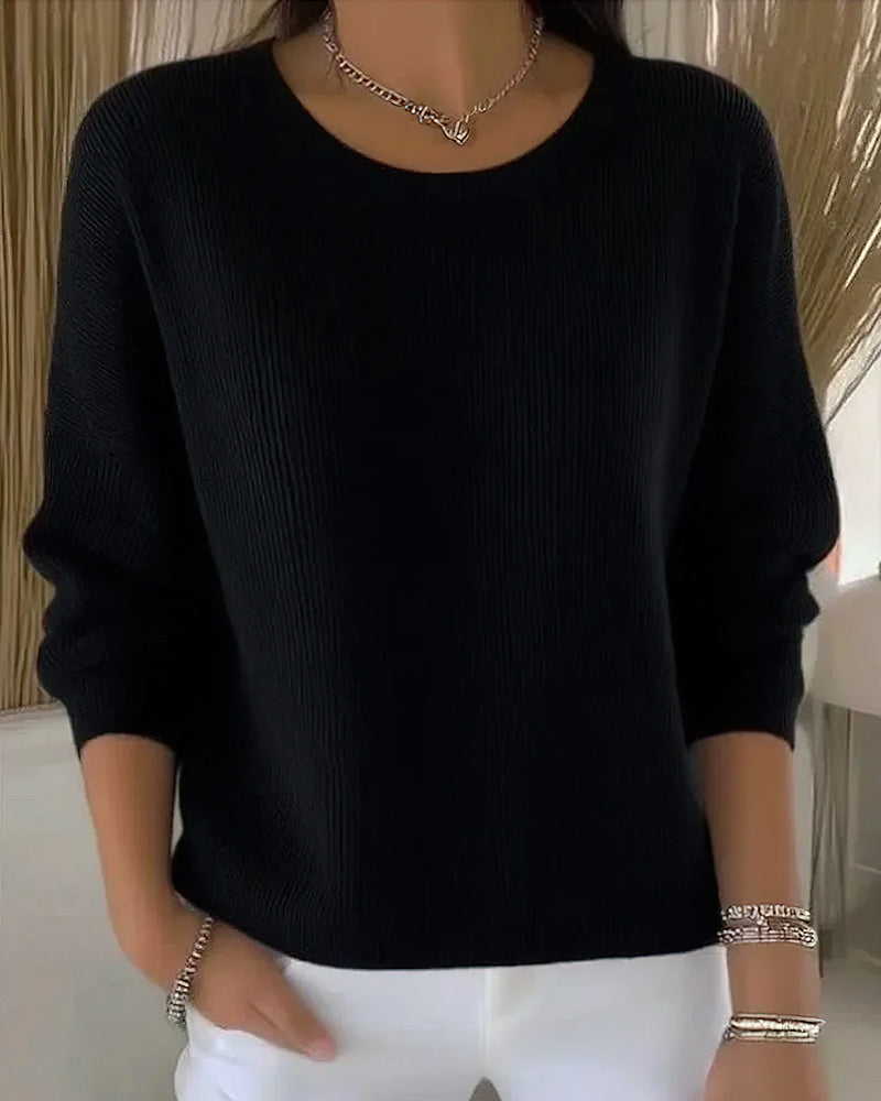 Chic Women's Pullover with Round Neckline and Long Sleeves - 8 - London-stylehouse.com