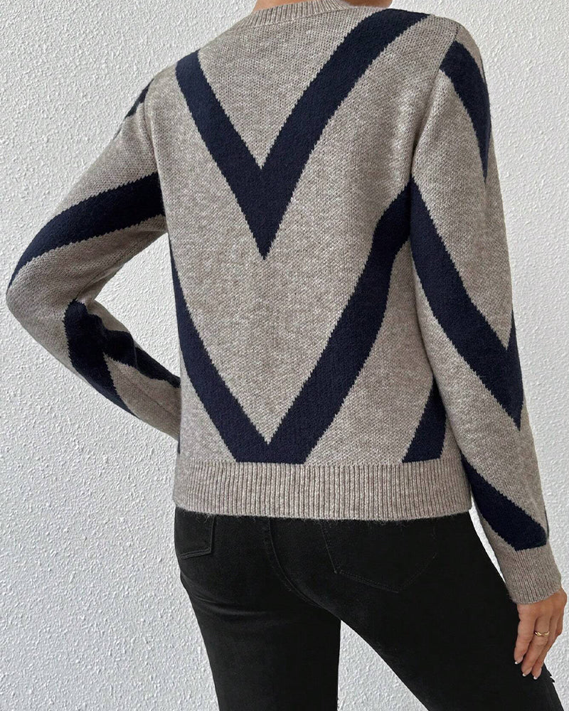 Women's Pullover with Geometric Design and Long Sleeves - 3 - London-stylehouse.com
