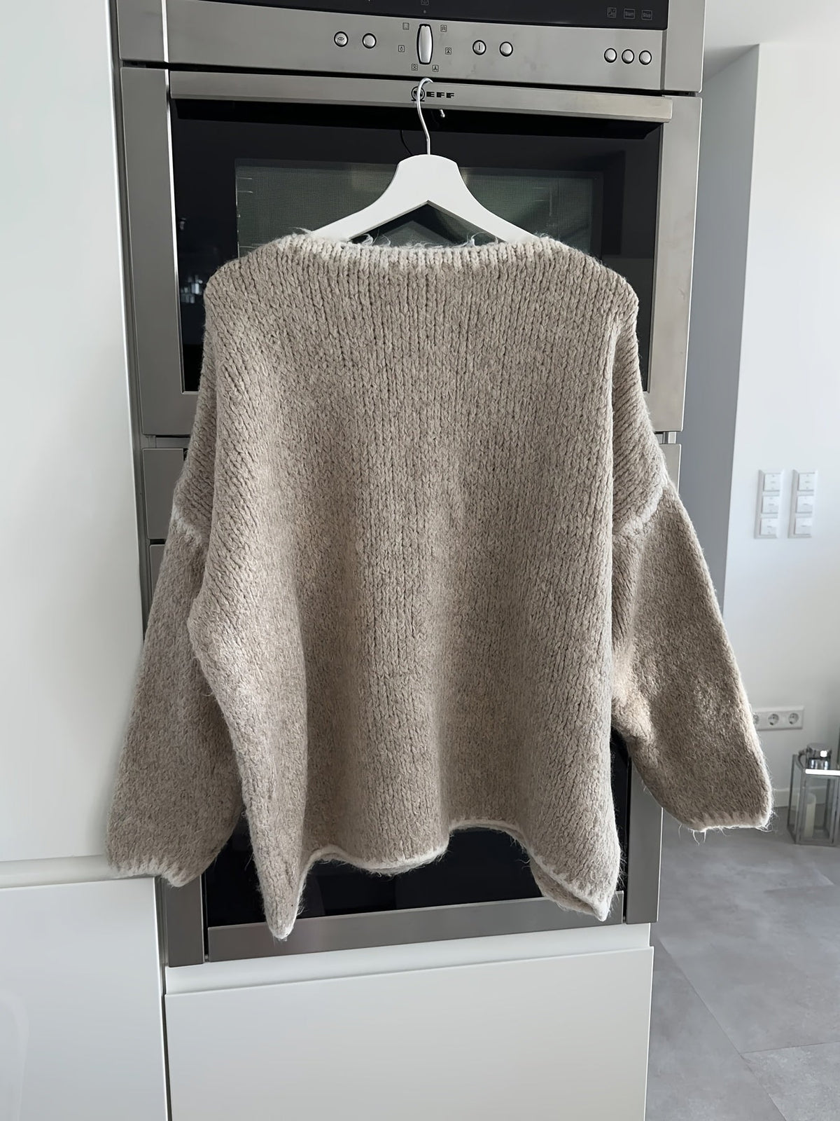 Casual Women's Pullover with Relaxed Fit and Boat Neck - 3 - London-stylehouse.com