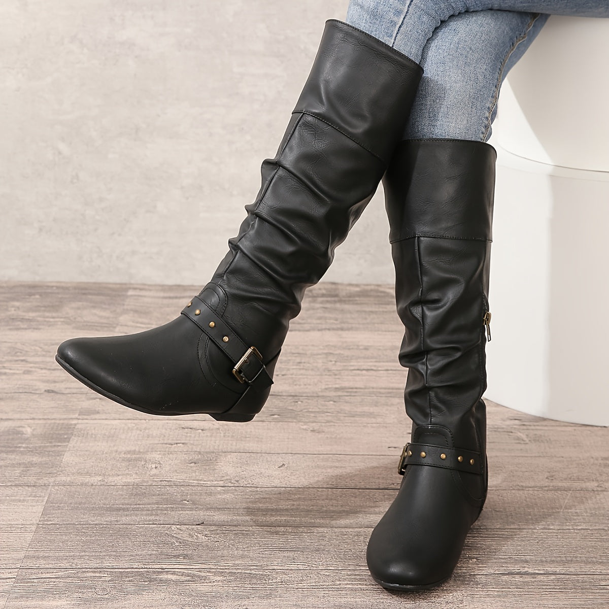 Knee-High Women's Boots with Buckle Detail and Slouchy Design - 8 - London-stylehouse.com