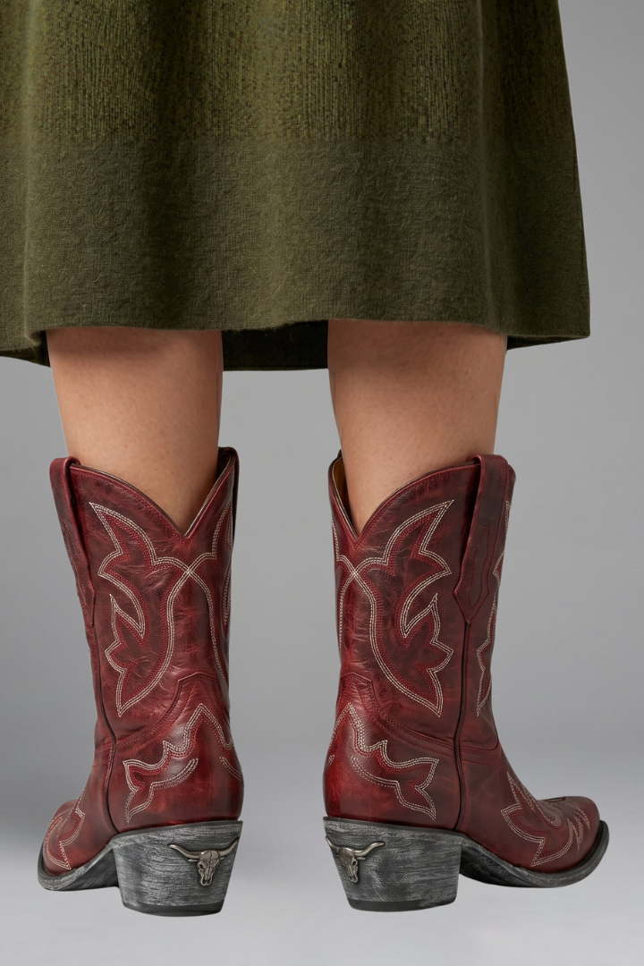 Women's Cowboy Boots with Pointed Toe and Western Detailing - 4 - London-stylehouse.com
