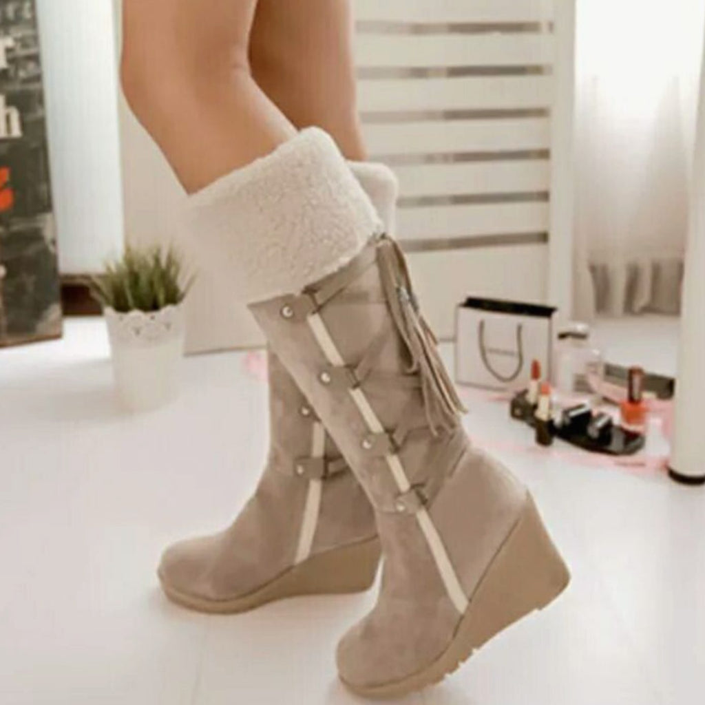 Wedge Boots Women with Faux Fur Cuff and Side Laces - 2 - London-stylehouse.com
