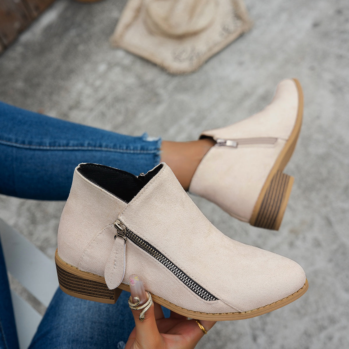 Ankle Boots for Women with Chic Side Zip and Block Heel - 4 - London-stylehouse.com