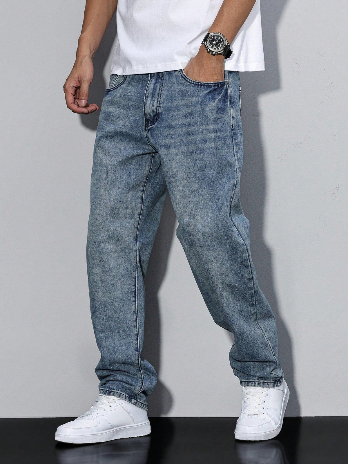 Men's Casual Straight Leg Jeans with Natural Waist and Functional Pockets - 2 - London-stylehouse.com