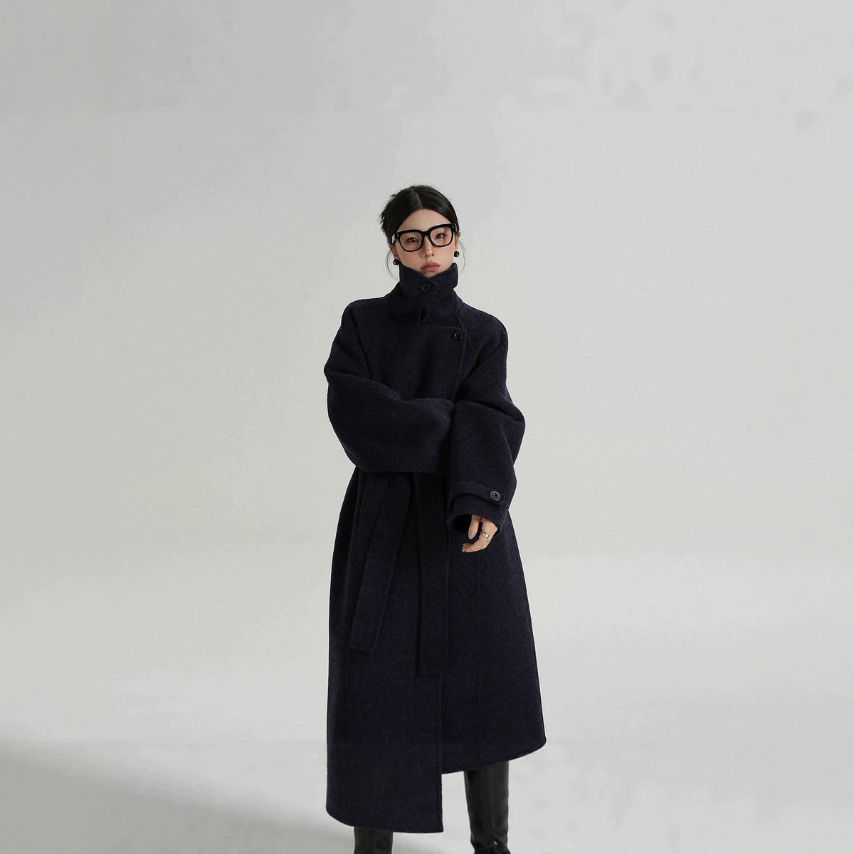 Chic Longline Women's Coat with Relaxed Fit and Stand Collar - 2 - London-stylehouse.com