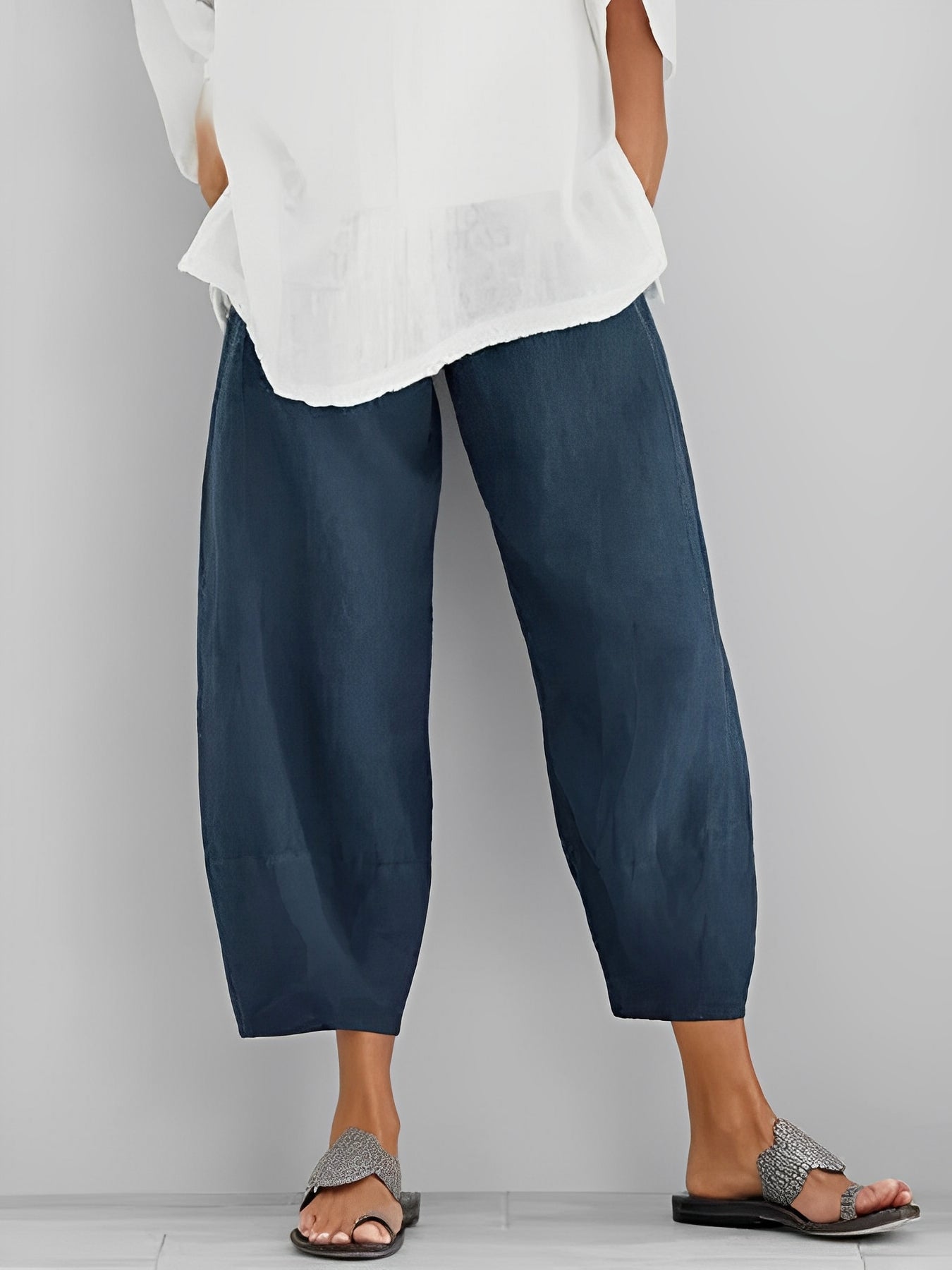 Paula – Comfortable linen trousers with a wide cut