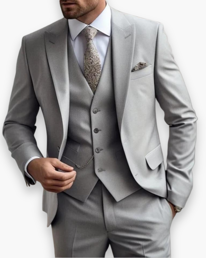 Oliver – Refined Tailored Three-Piece Suit for Men