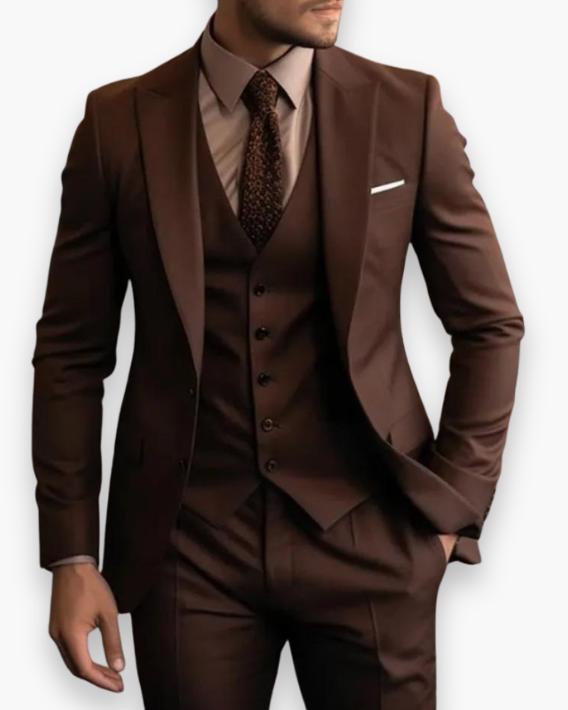 Oliver – Refined Tailored Three-Piece Suit for Men