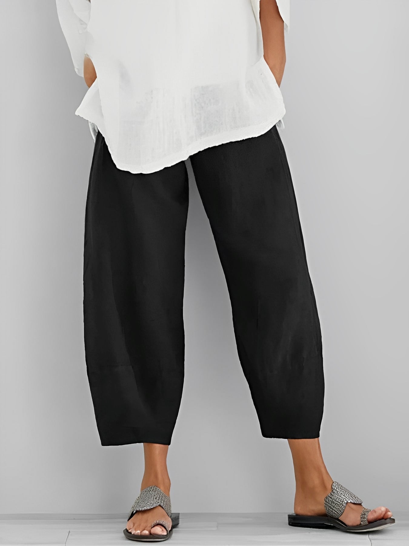 Paula – Comfortable linen trousers with a wide cut