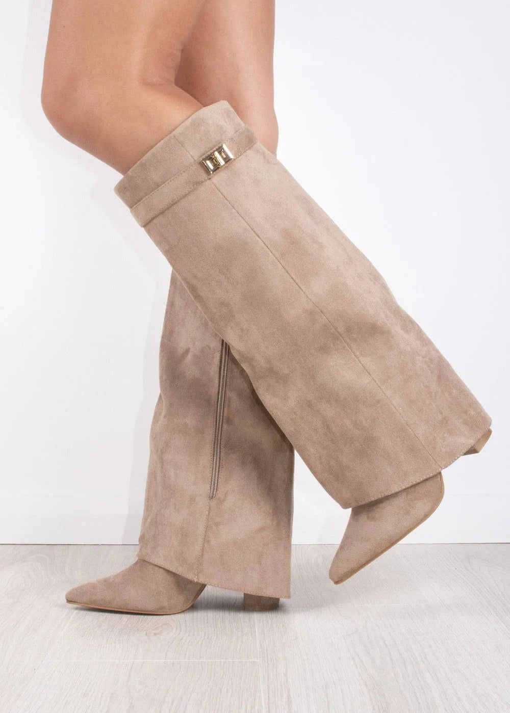 Women’s knee-high boots with a straight shaft and pointed toe - J&B; - 2 - London-stylehouse.com
