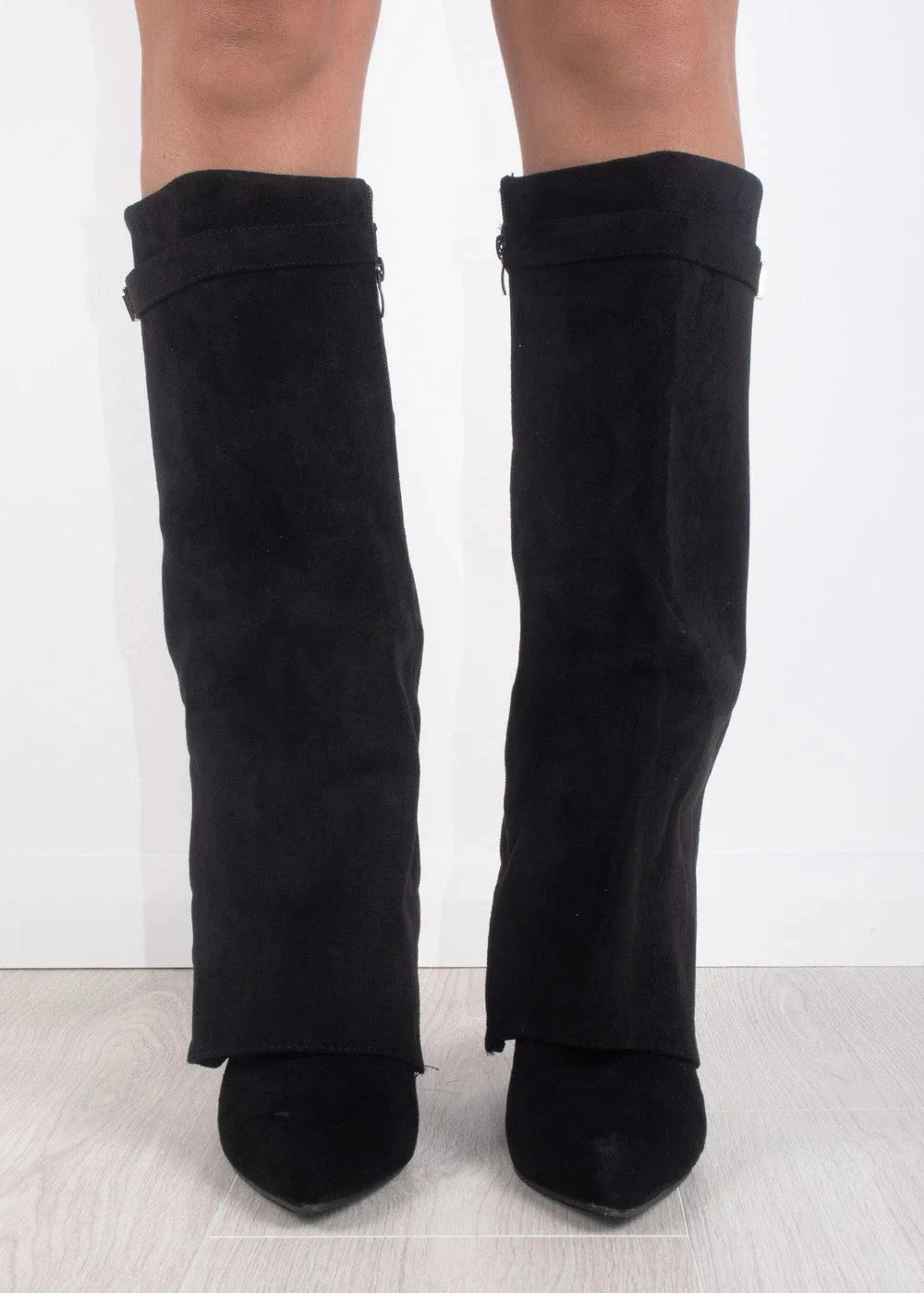 Women’s knee-high boots with a straight shaft and pointed toe - J&B; - 8 - London-stylehouse.com