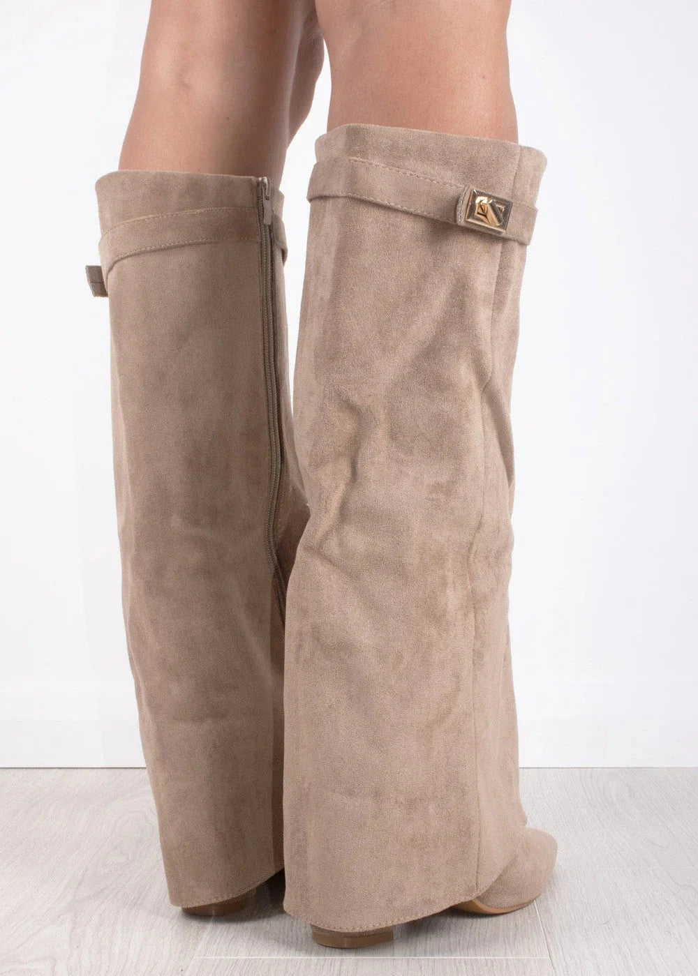 Women’s knee-high boots with a straight shaft and pointed toe - J&B; - 9 - London-stylehouse.com
