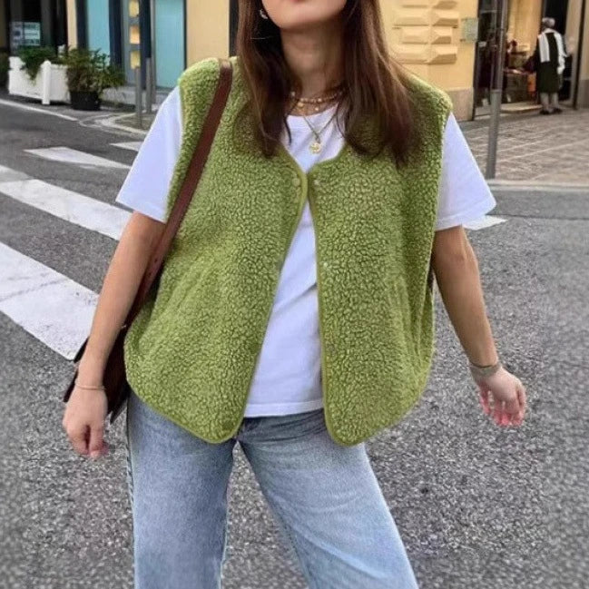 Women’s faux fur waistcoat, soft texture, with button fastening - J&B; - 2 - London-stylehouse.com