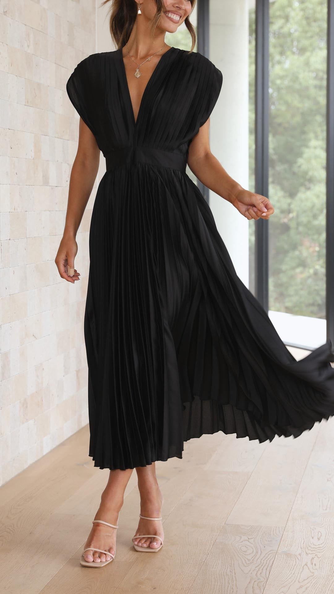 Ella – Elegant Pleated Maxi Dress for Women - Image 17