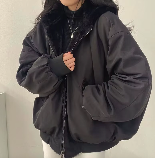 Oversized down jacket for women with a soft faux fur lining - J&B; - 7 - London-stylehouse.com