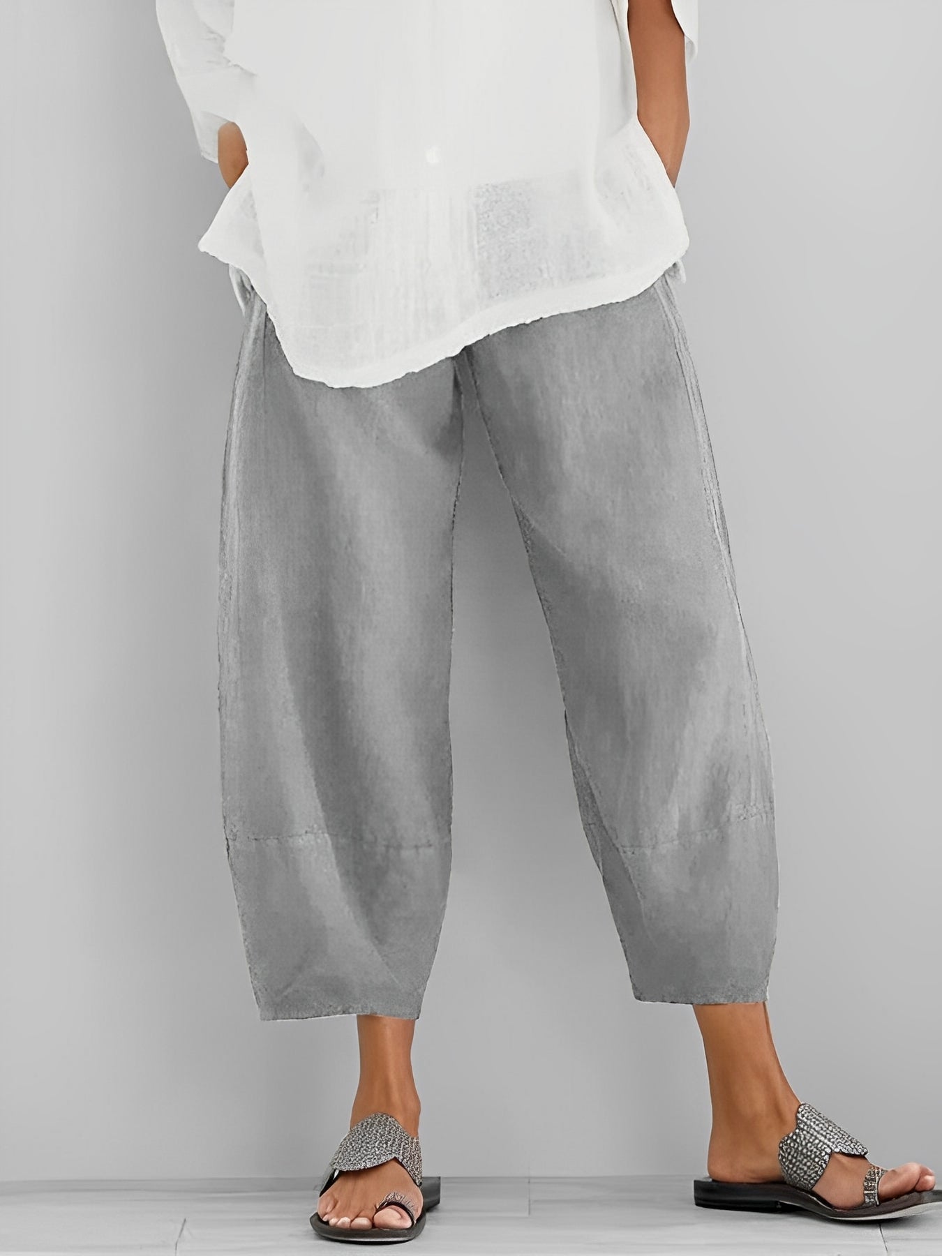 Paula – Comfortable linen trousers with a wide cut