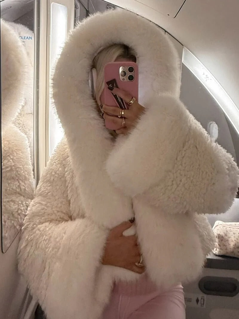 Cosy women's jacket with oversized hood and plush texture | L&S - 4 - London-stylehouse.com