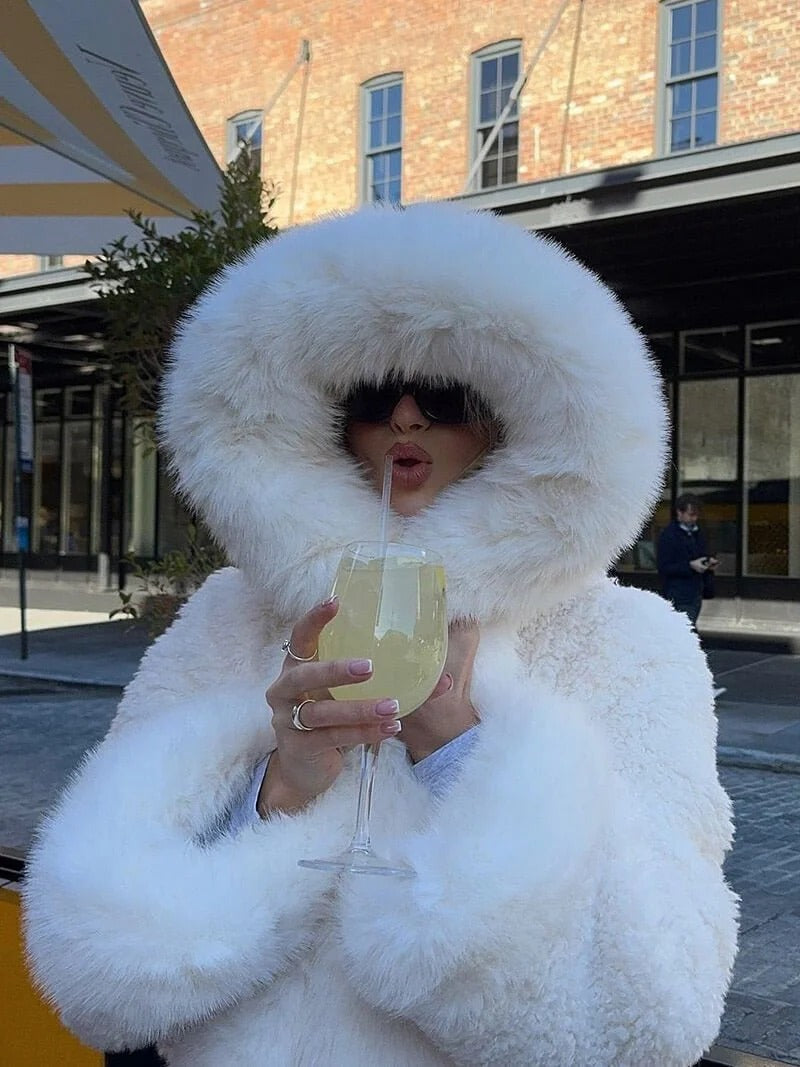 Cosy women's jacket with oversized hood and plush texture | L&S - 6 - London-stylehouse.com