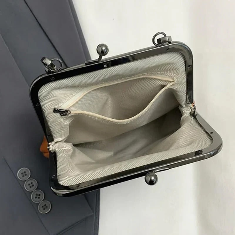 Women's Handbag with Elegant Frame and Textured Design | L&S - 6 - London-stylehouse.com
