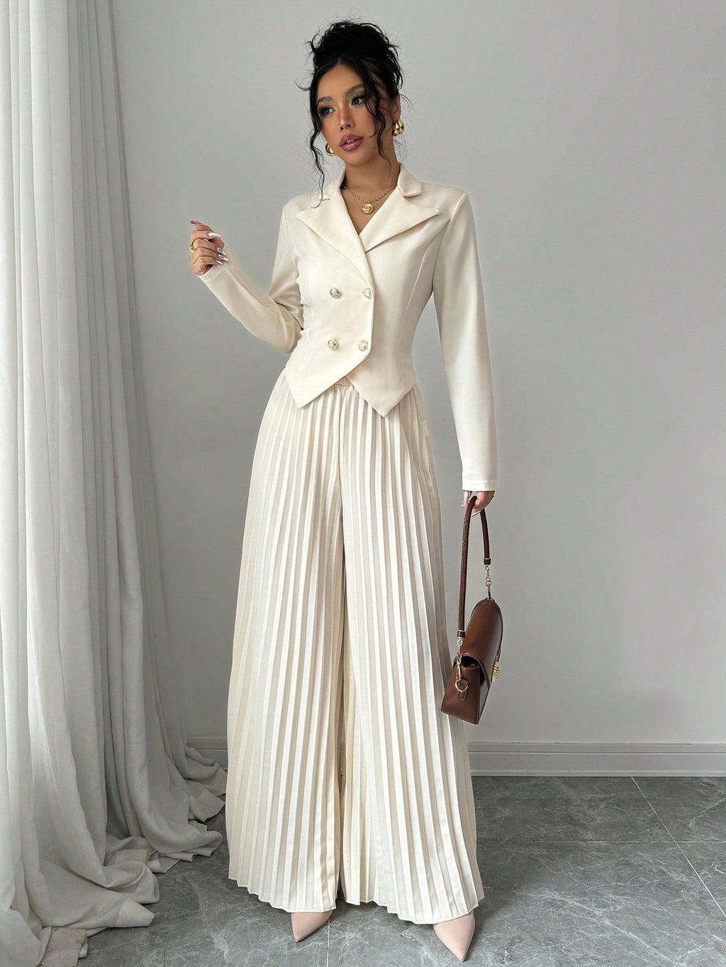 Melanie – Stylish Pleated Double-Breasted Jumpsuit - Image 11